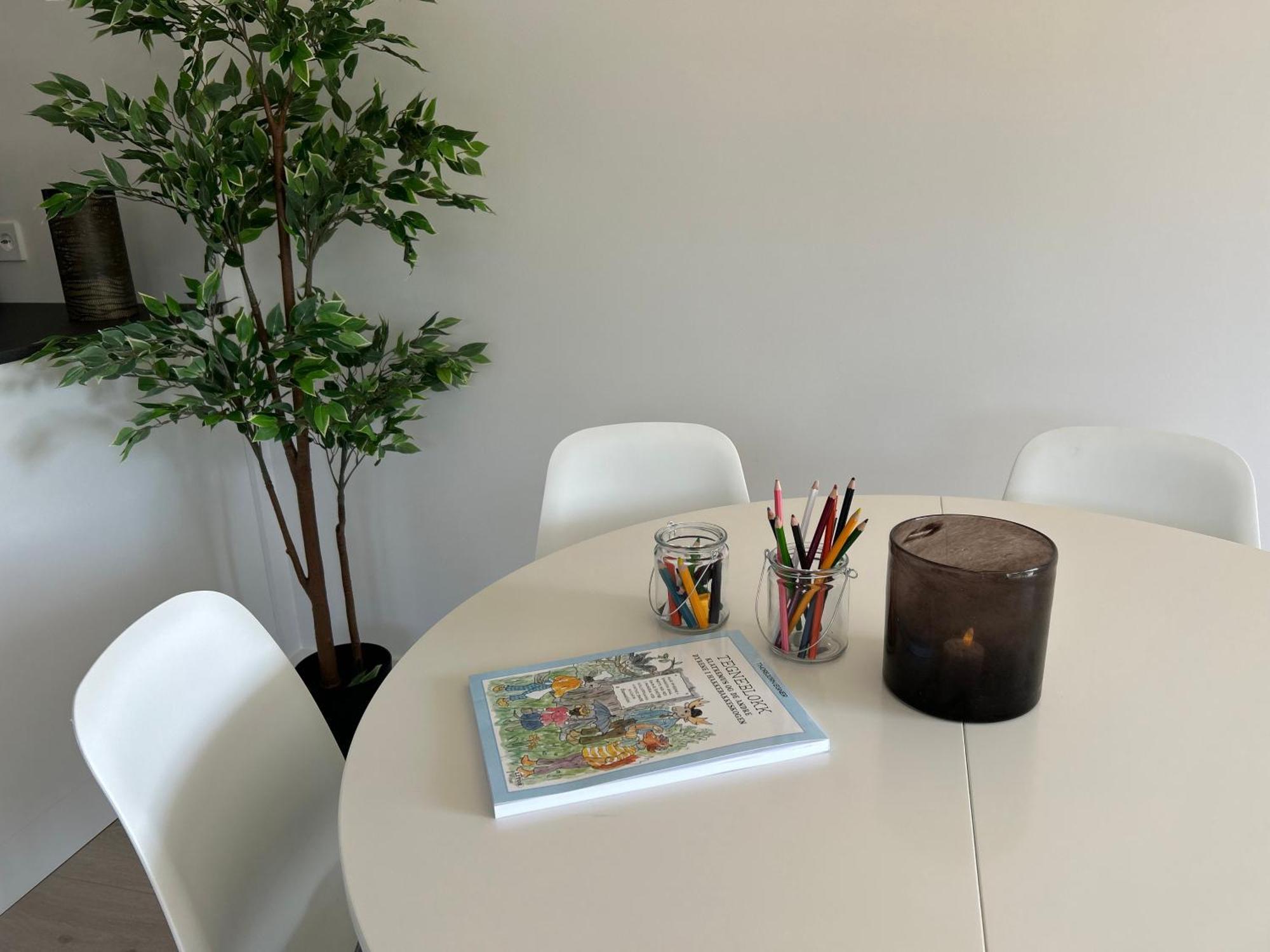 Sorlandsidyll Med Svommebasseng! Apartman Kristiansand Kültér fotó